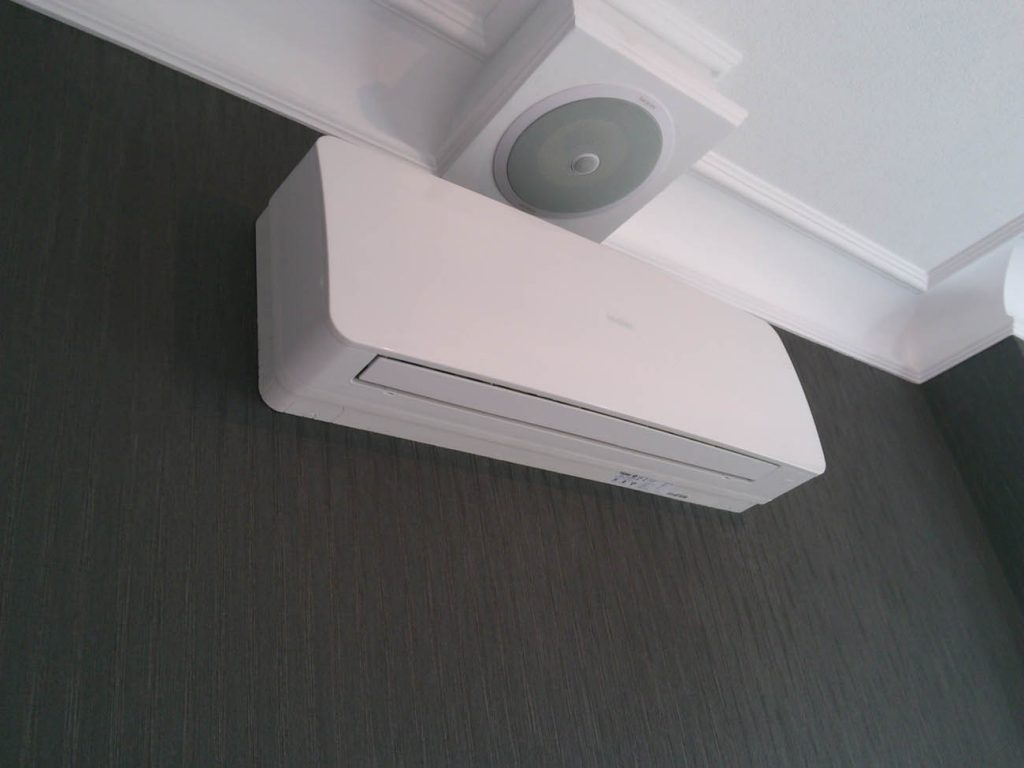 Klimatyzacja ścienno-przysufitowa